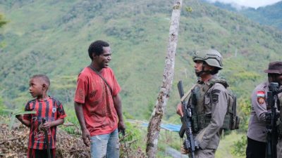 Satgas Ops Damai Cartenz-2026 Perkuat Pendekatan Humanis Lewat Patroli Sambang di Kiwirok