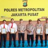 Warga Bantu Polisi Ungkap Narkoba, Polres Jakpus Beri Penghargaan