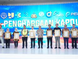 Polri Beri Penghargaan kepada Kementerian dan Lembaga Pendukung Operasi Ketupat 2026, Perkuat Sinergi untuk Keselamatan Masyarakat