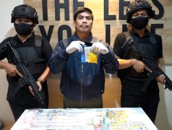 Polda Metro Jaya Memberantas Toko Penjual Obat Berbahaya Ilegal Di Kawasan Jakarta Selatan, 1.442 Butir Obat Terlarang Diamankan