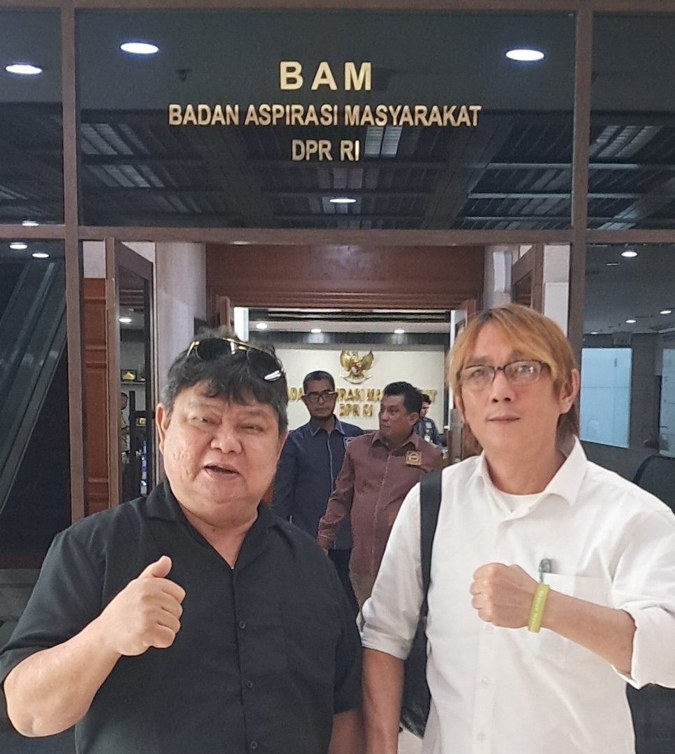 Zon Hendri Bersama Ketua Umum GRPB Oscar Pendong di BAM DPR RI