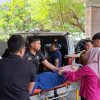 Sidokkes Polres Jakpus Gerak Cepat Evakuasi Perempuan Alami Pendarahan di Stasiun Sawah Besar