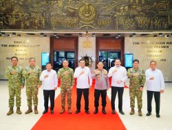 Kapolri Bersama Menko Polkam dan Pimpinan Lembaga Negara Perkuat Kebersamaan di Mabes TNI AL
