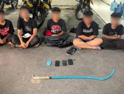 Brimob Polda Metro Jaya Bubarkan Tawuran di Jaktim, Lima Pemuda dan Satu Senjata Tajam Diamankan