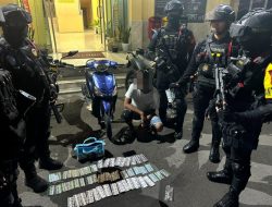 Brimob Polda Metro Jaya Amankan Pemuda Bawa 530 Butir Obat Keras di Tanah Abang
