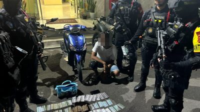Brimob Polda Metro Jaya Amankan Pemuda Bawa 530 Butir Obat Keras di Tanah Abang