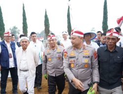Polri Tanam Serentak Bawang Putih di 14 Daerah di Jabar